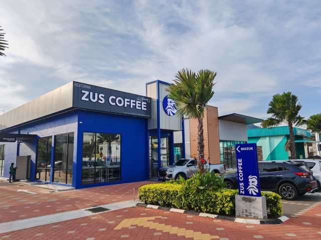 Zus Coffee storefront featuring 3D LED backlit signage