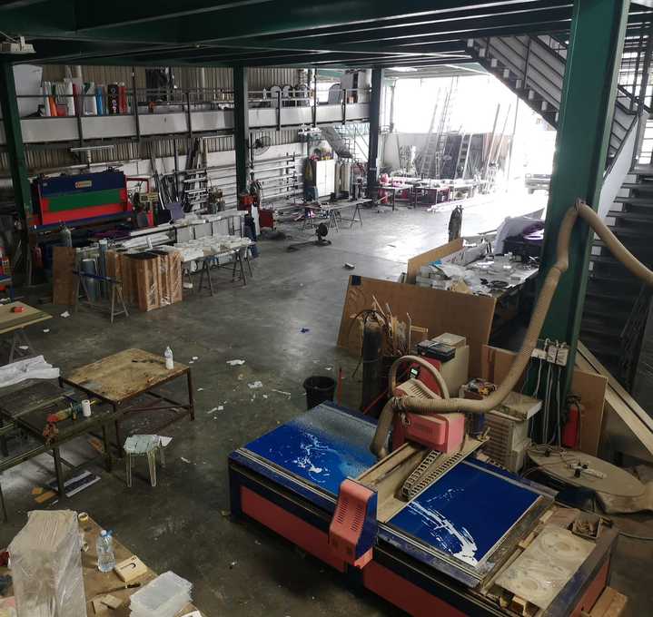 Production & Fabrication at Signworkz